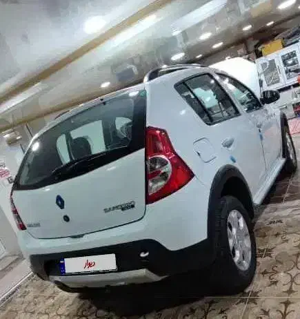 رنو ساندرو استپوی اتوماتیک در حد ، مدل ۹۶|خودرو سواری و وانت|قزوین, |دیوار