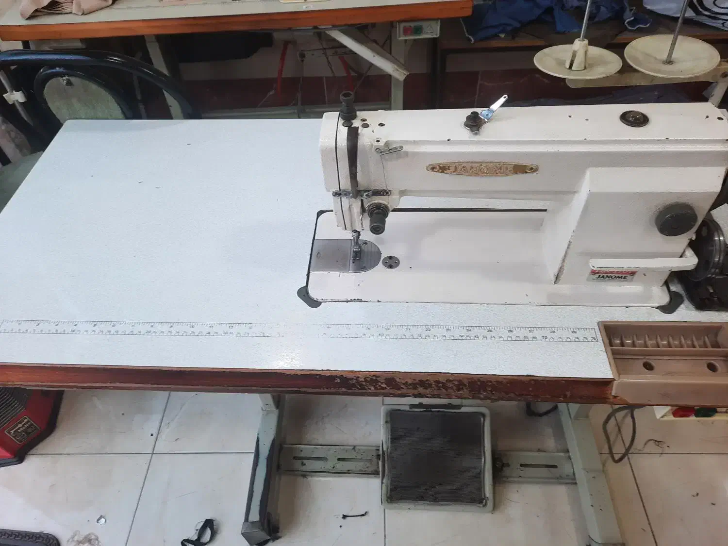 چرخ خیاطی صنعتی|ماشینآلات صنعتی|رشت, کوی یخ|دیوار