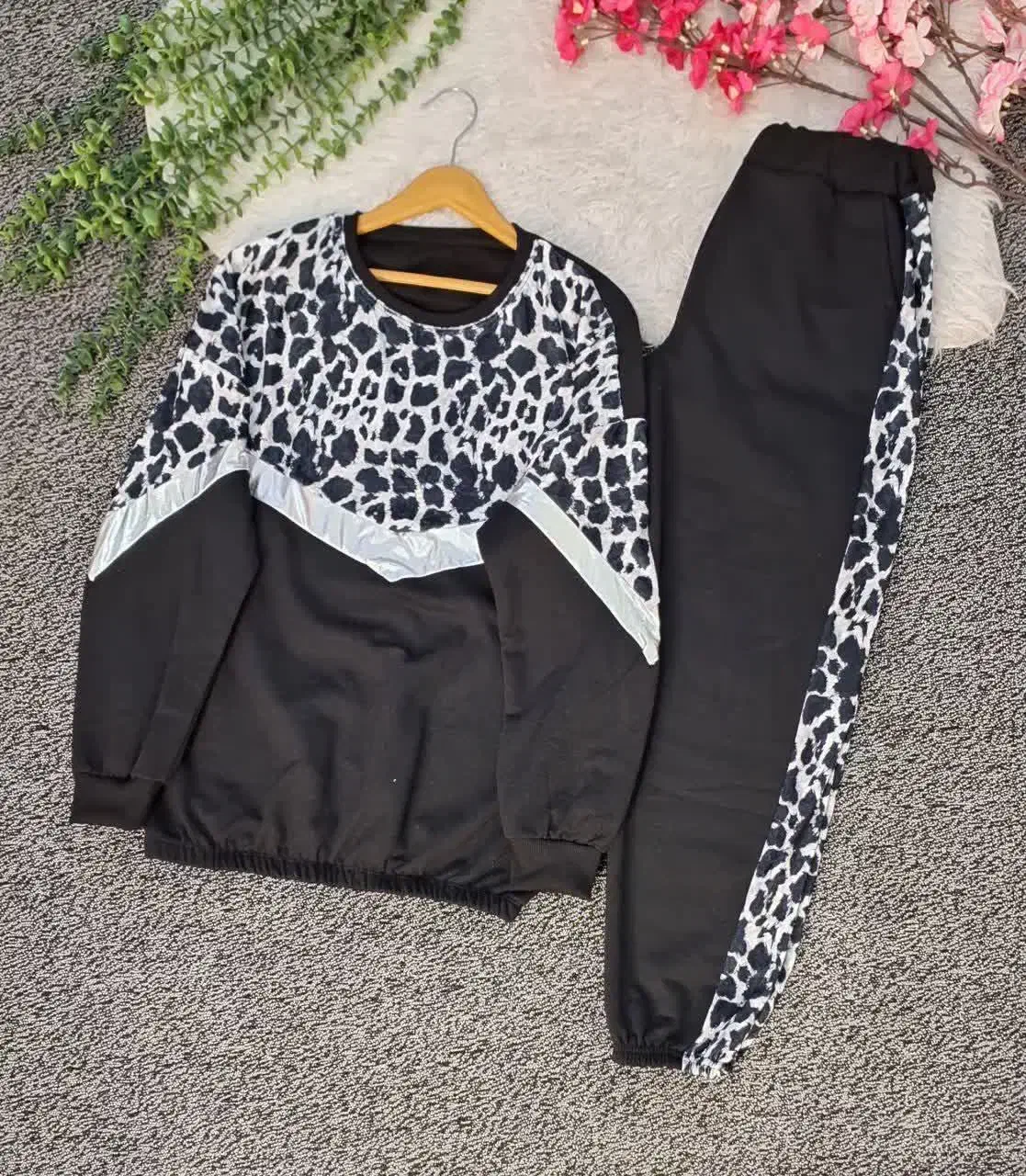 بافت شیک و متنوع|لباس|یزد, |دیوار