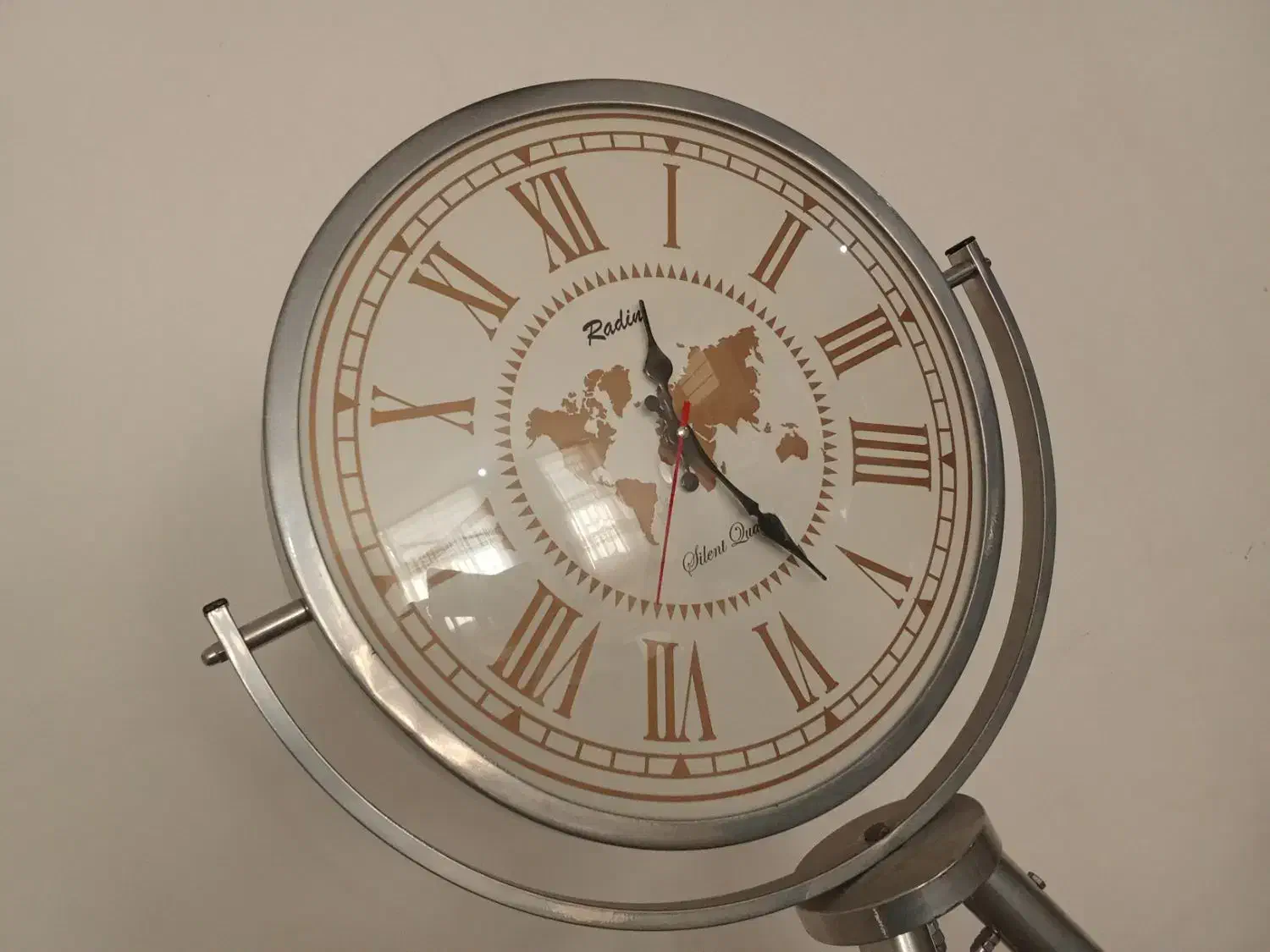 ساعت ایستاده استیل|ساعت دیواری و تزئینی|شیراز, شهرک مطهری|دیوار