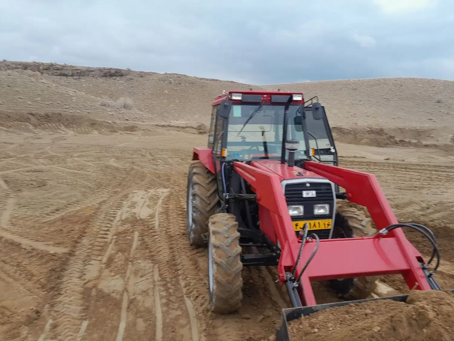 تراکتور ۴۷۵ اتاق فافریک بیل دار|خودرو سنگین|سلفچگان, |دیوار