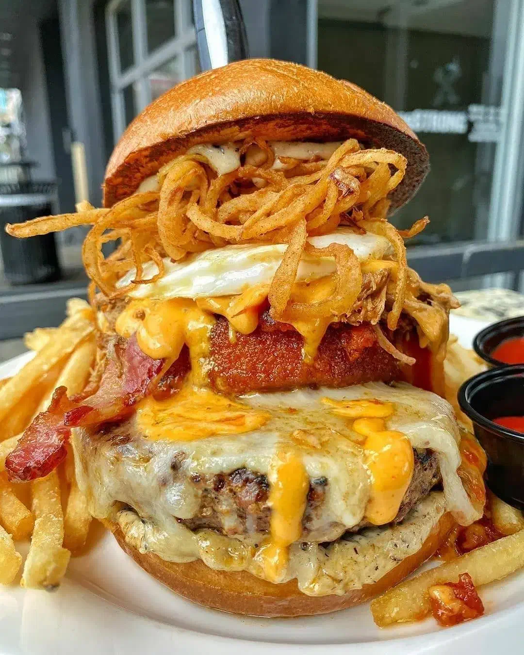 استخدام فست فود|استخدام خدمات فروشگاه و رستوران|تهران, میدان ولیعصر|دیوار