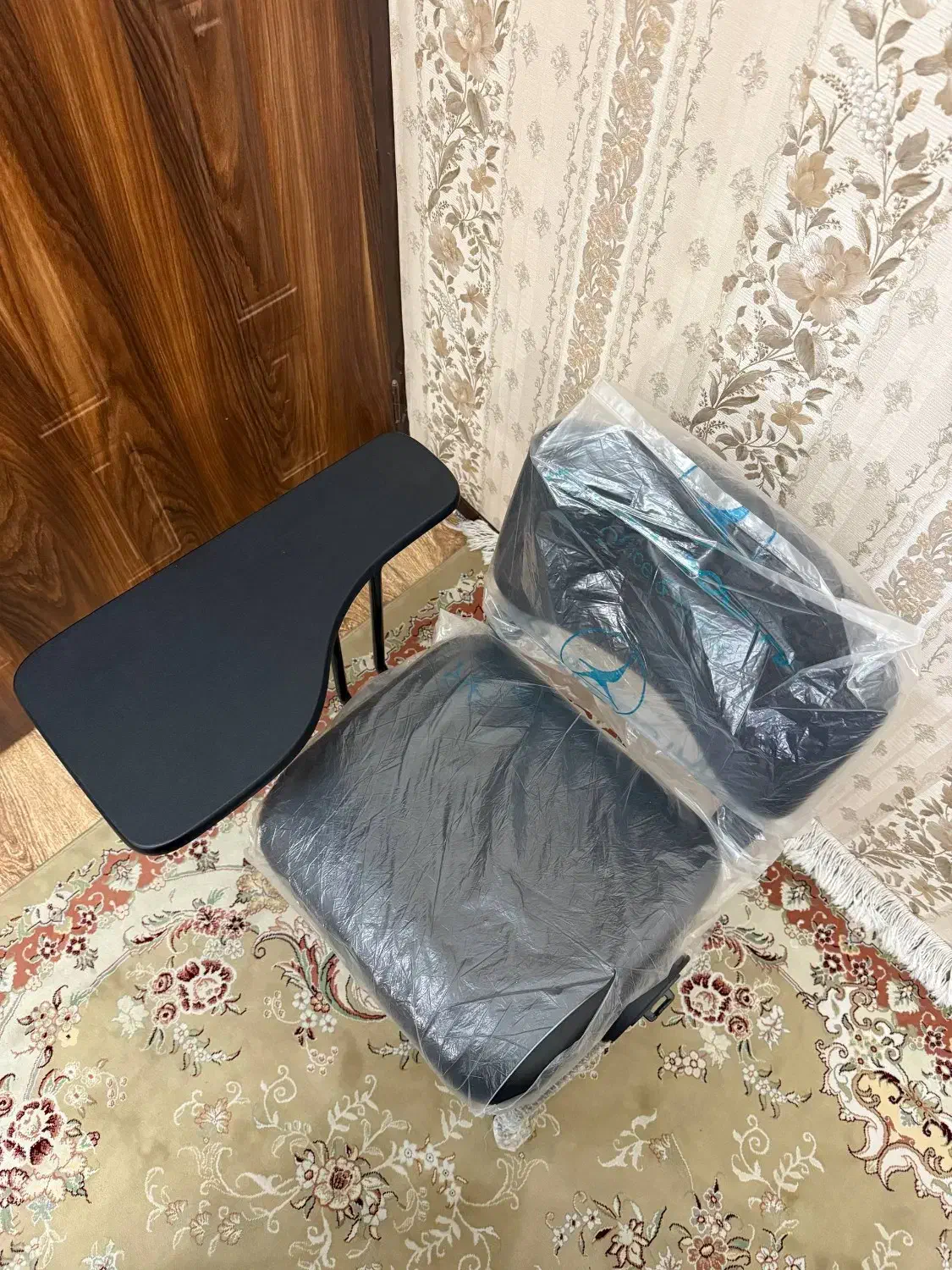 صندلی دسته دار تست زنی چرمی|صندلی و نیمکت|گرگان, |دیوار