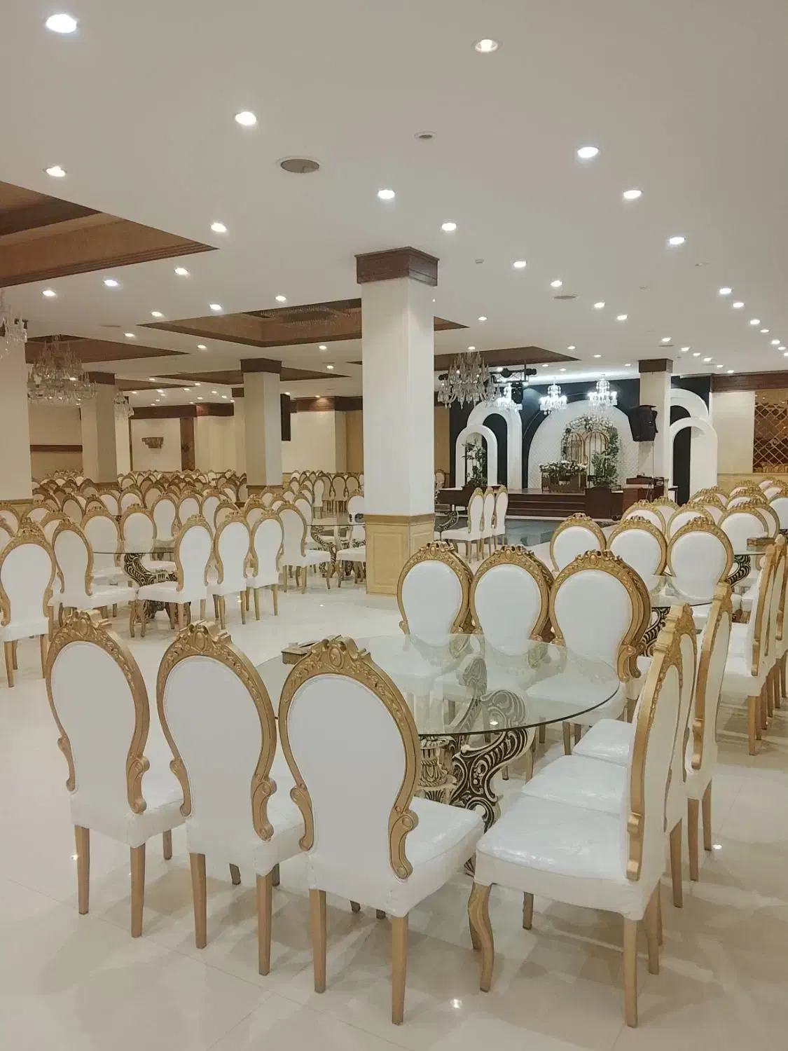 پرسونل برای پذیرایی|استخدام خدمات فروشگاه و رستوران|رباطکریم, رباطکریم|دیوار