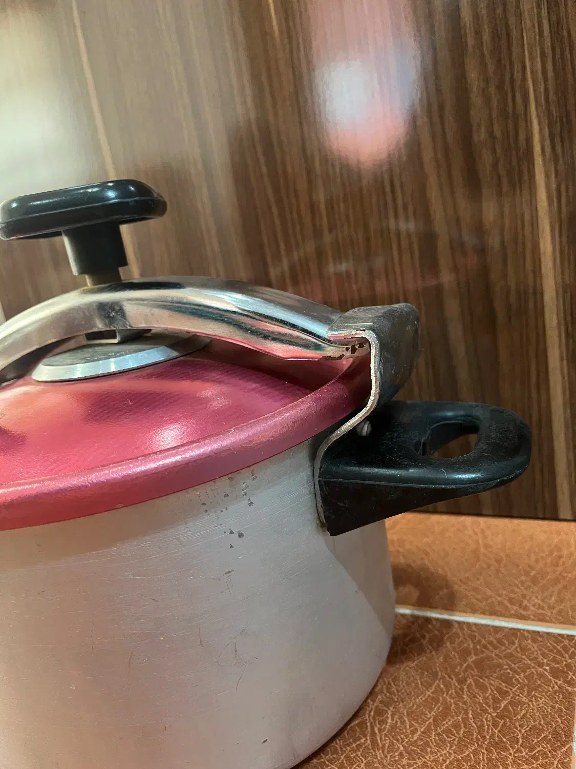 زودپز|ظروف پختوپز|پرهسر, |دیوار