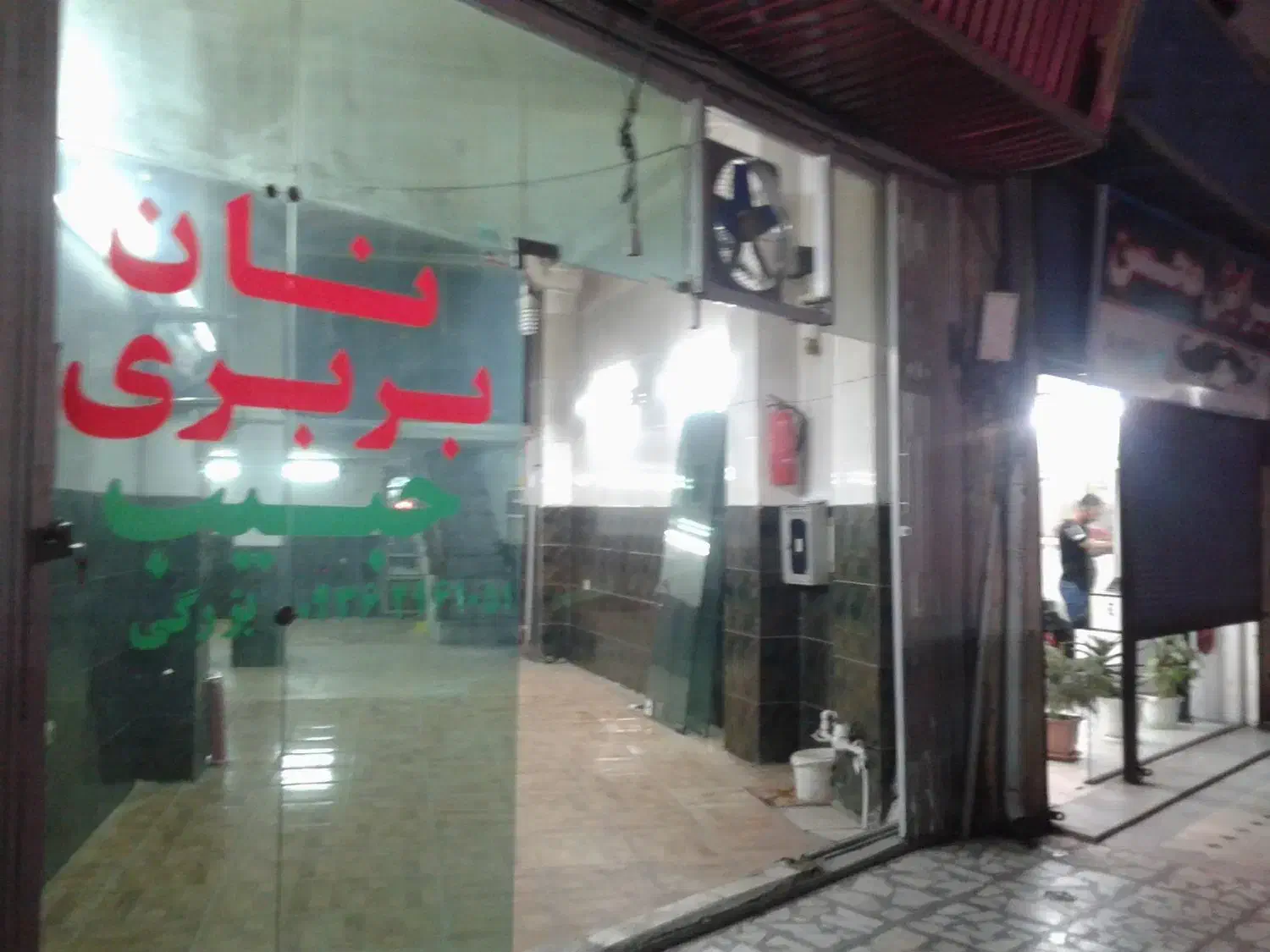 رهن و اجاره  مغازه ۸۳ متر میدان امام|اجارهٔ مغازه و غرفه|قائم‌شهر, |دیوار