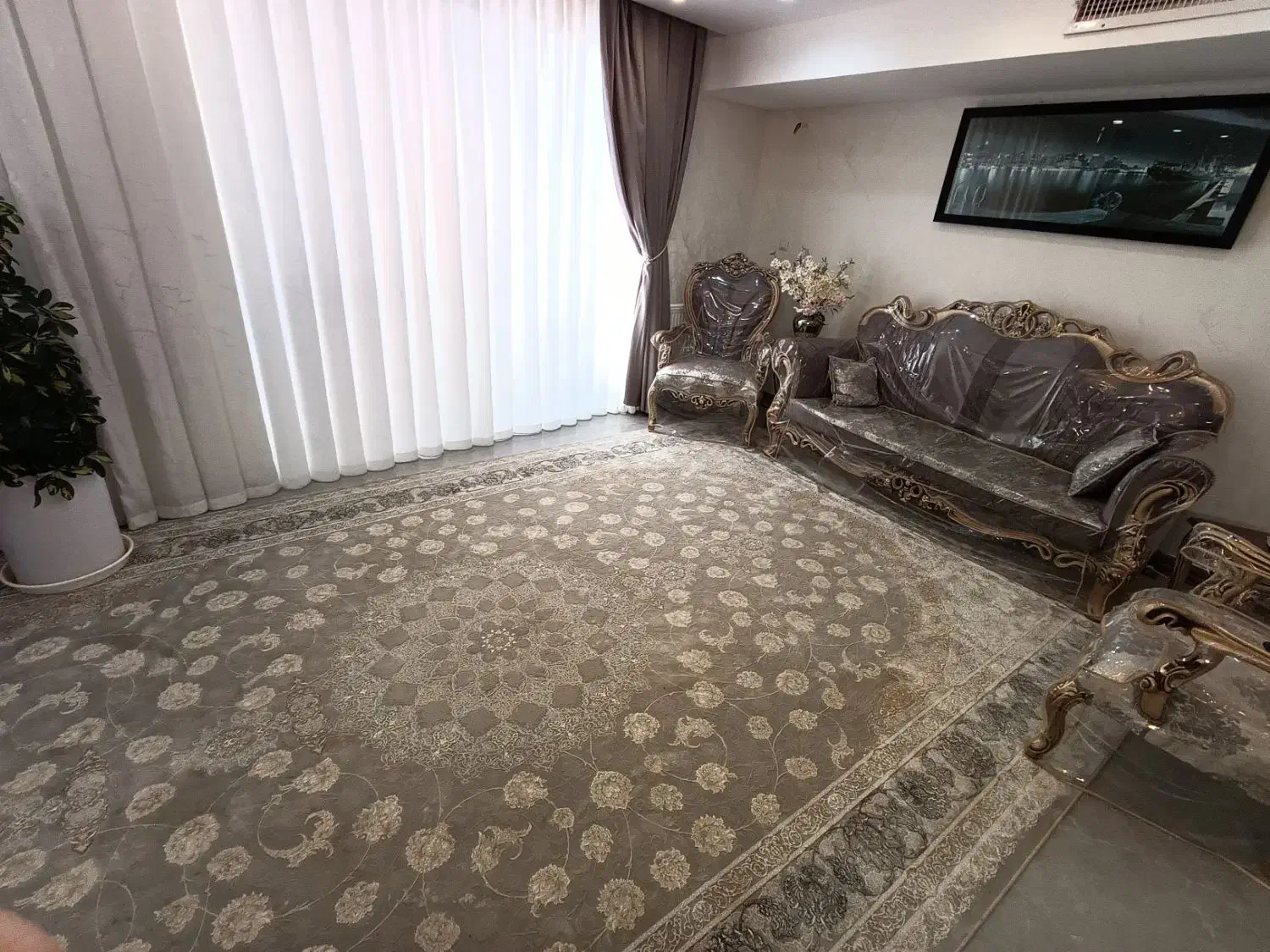 فرش پانزده متری به قیمت نه متری|فرش|اصفهان, مارچین|دیوار