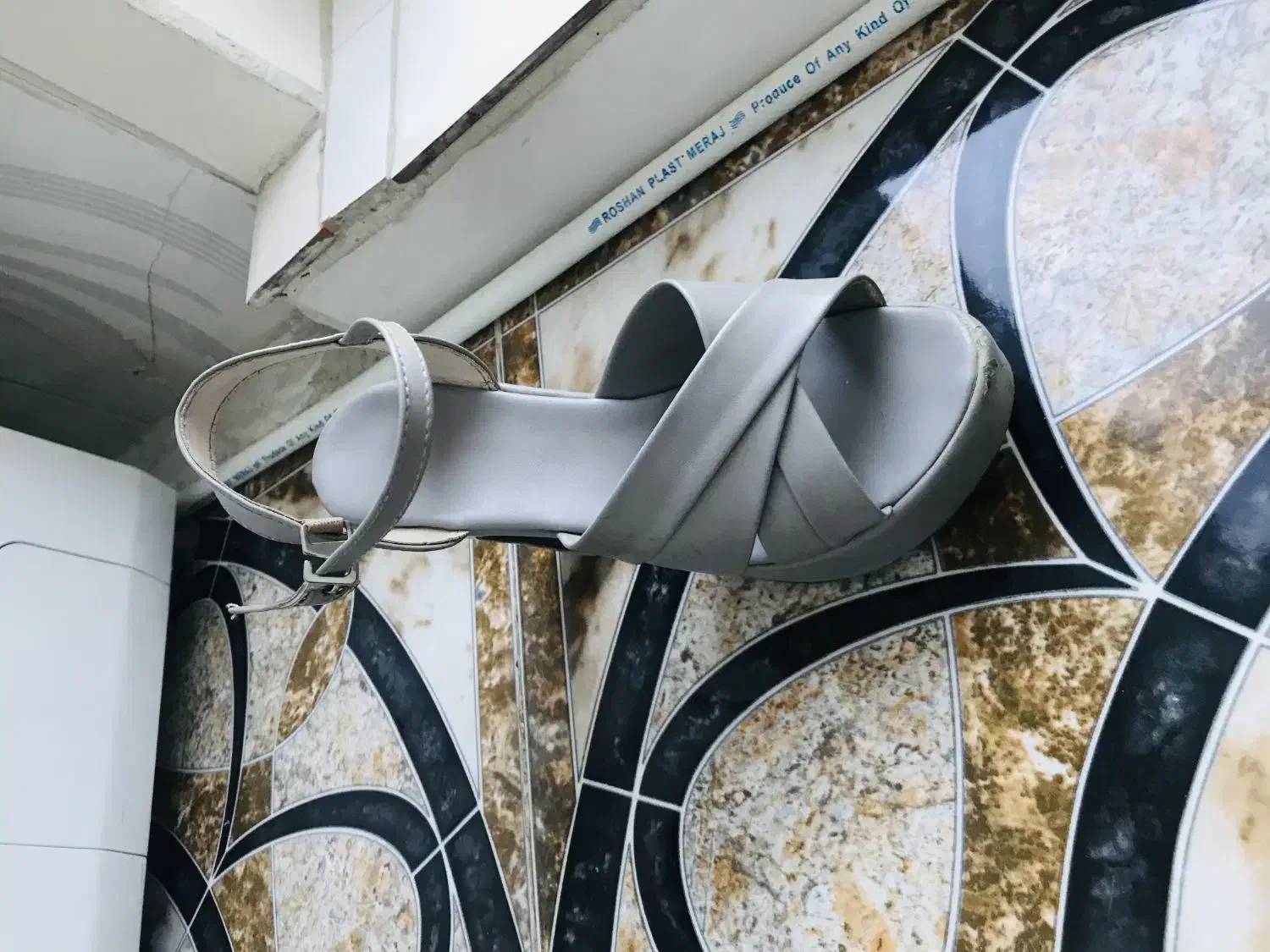 کفش توسی در حد نو|کیف، کفش، کمربند|جوانرود, |دیوار