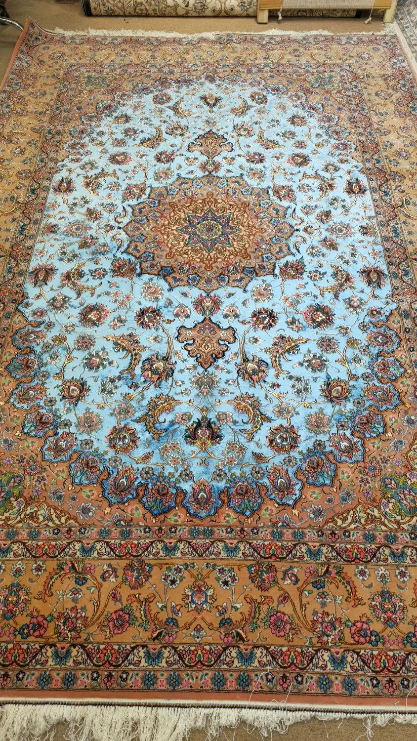 ۶متری اصفهان تک|فرش|اصفهان, نقش جهان|دیوار