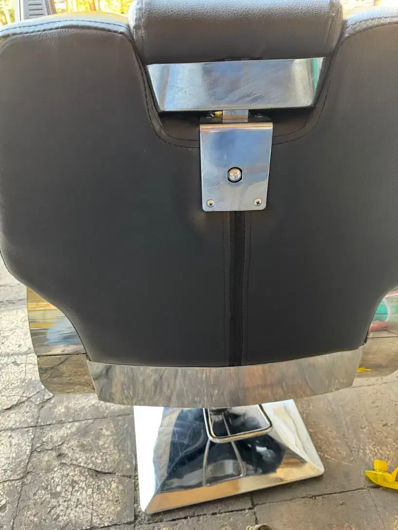 صندلی ارایشگری مردانه درحد نو|آرایشگاه و سالن‌های زیبایی|اصفهان, جوزدان الیادران|دیوار