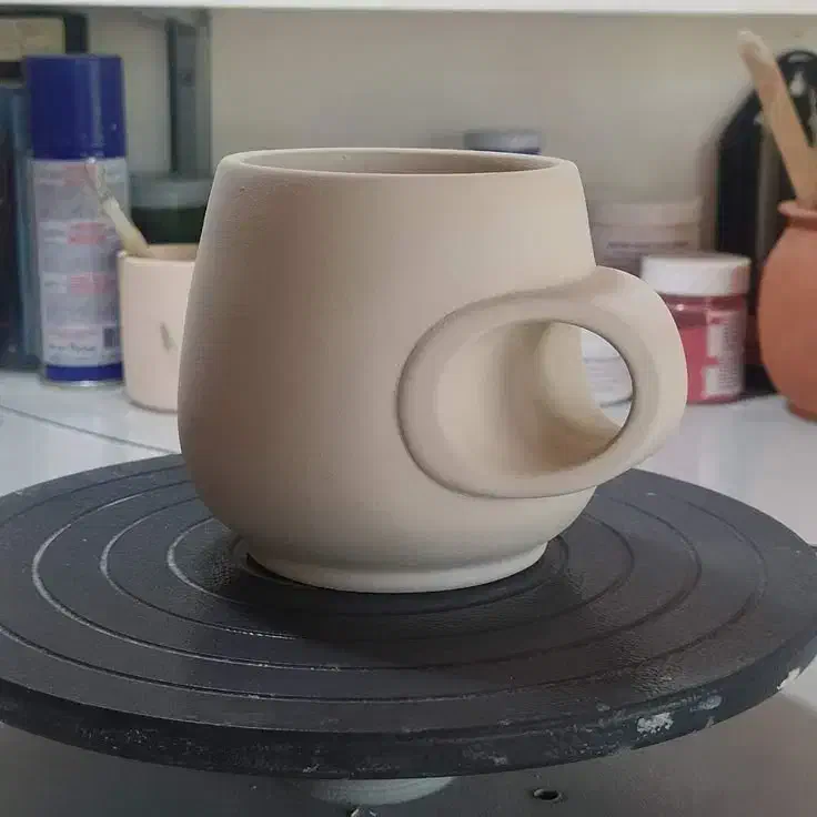 جذب نیروی فعال و با اخلاق برای سفالگری با چرخ|استخدام هنری و رسانه|ری, شهید غیوری (ابن باویه)|دیوار