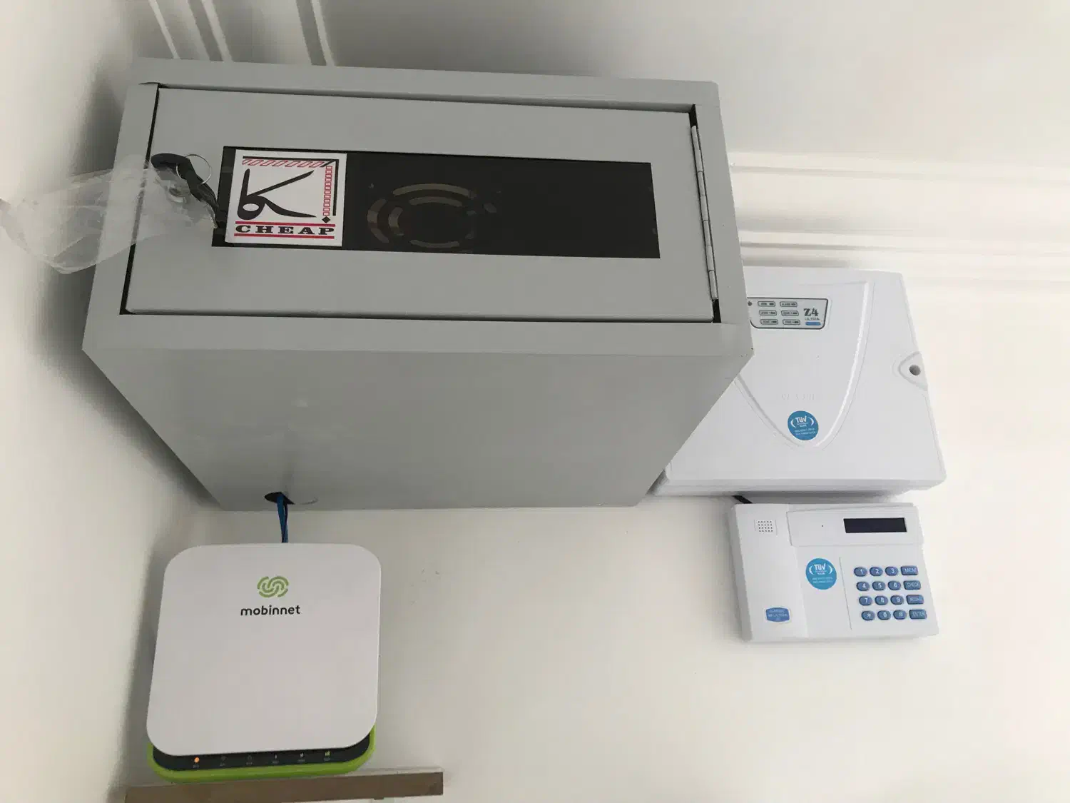 نصب حرفه ای دوربین و دزگیر|خدمات پیشه و مهارت|دزفول, |دیوار