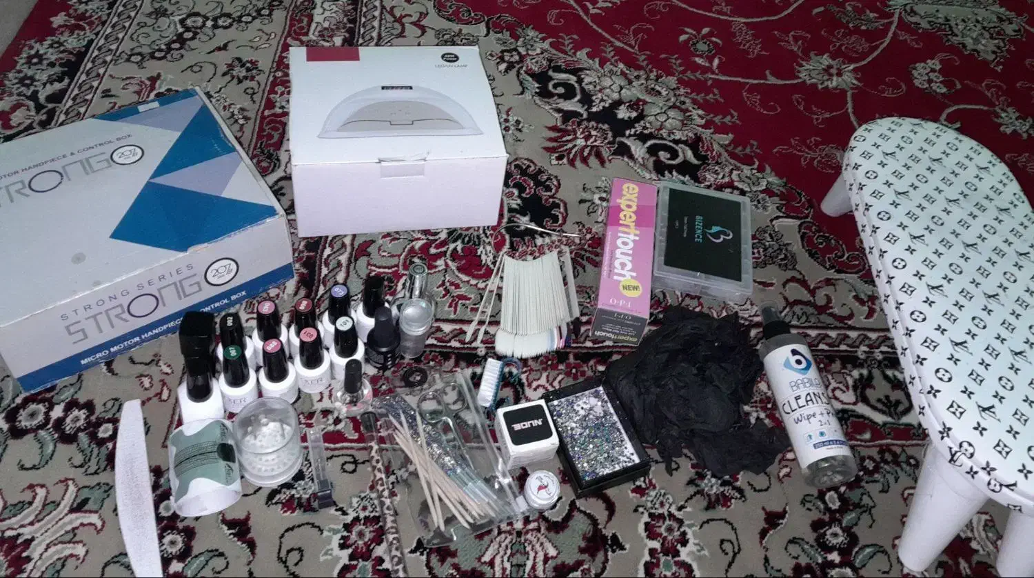 وسایل ناخن کاری کامل|آرایشی، بهداشتی، درمانی|خمینی‌شهر, |دیوار