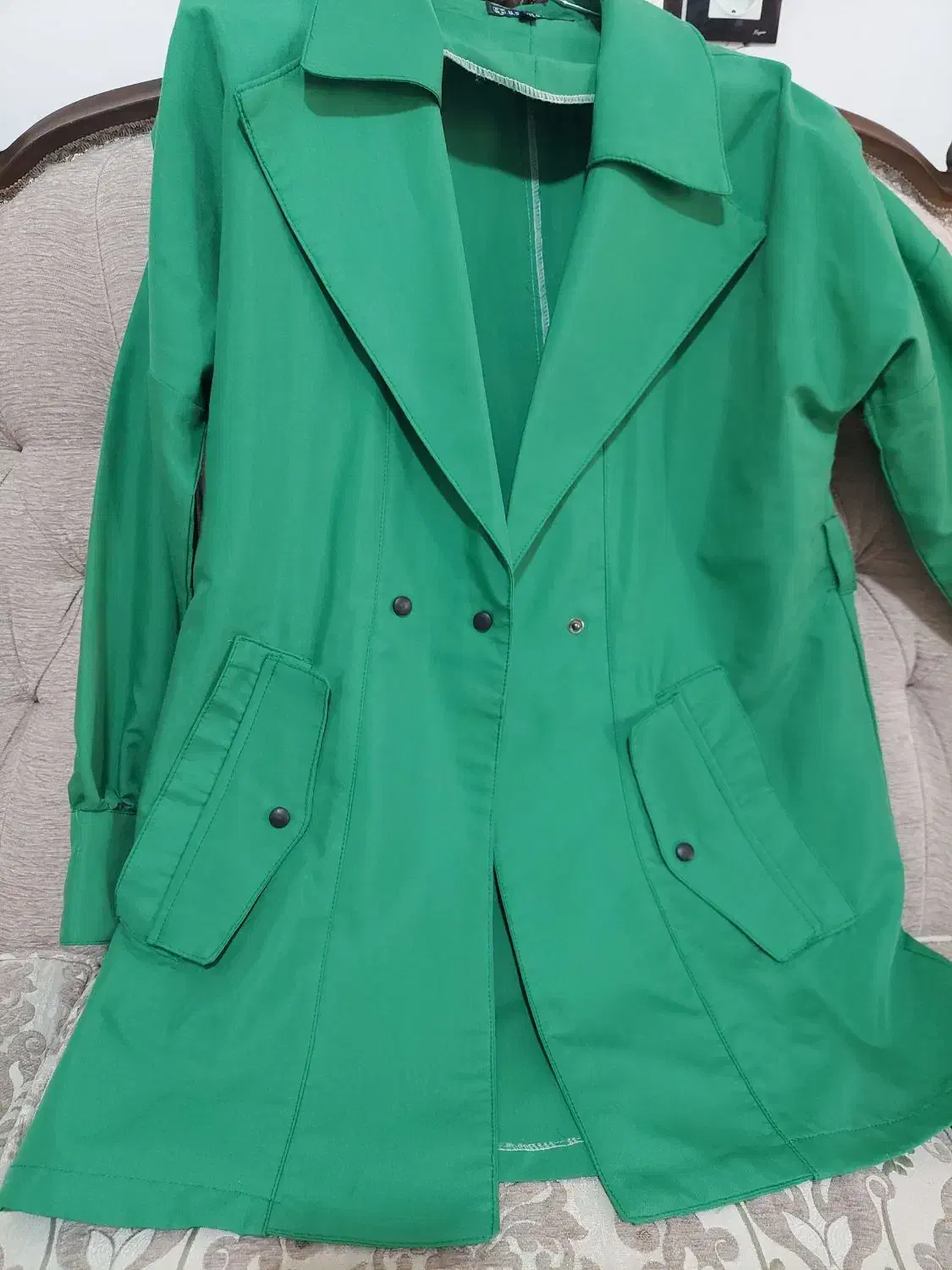 مانتو|لباس|آبیک, |دیوار