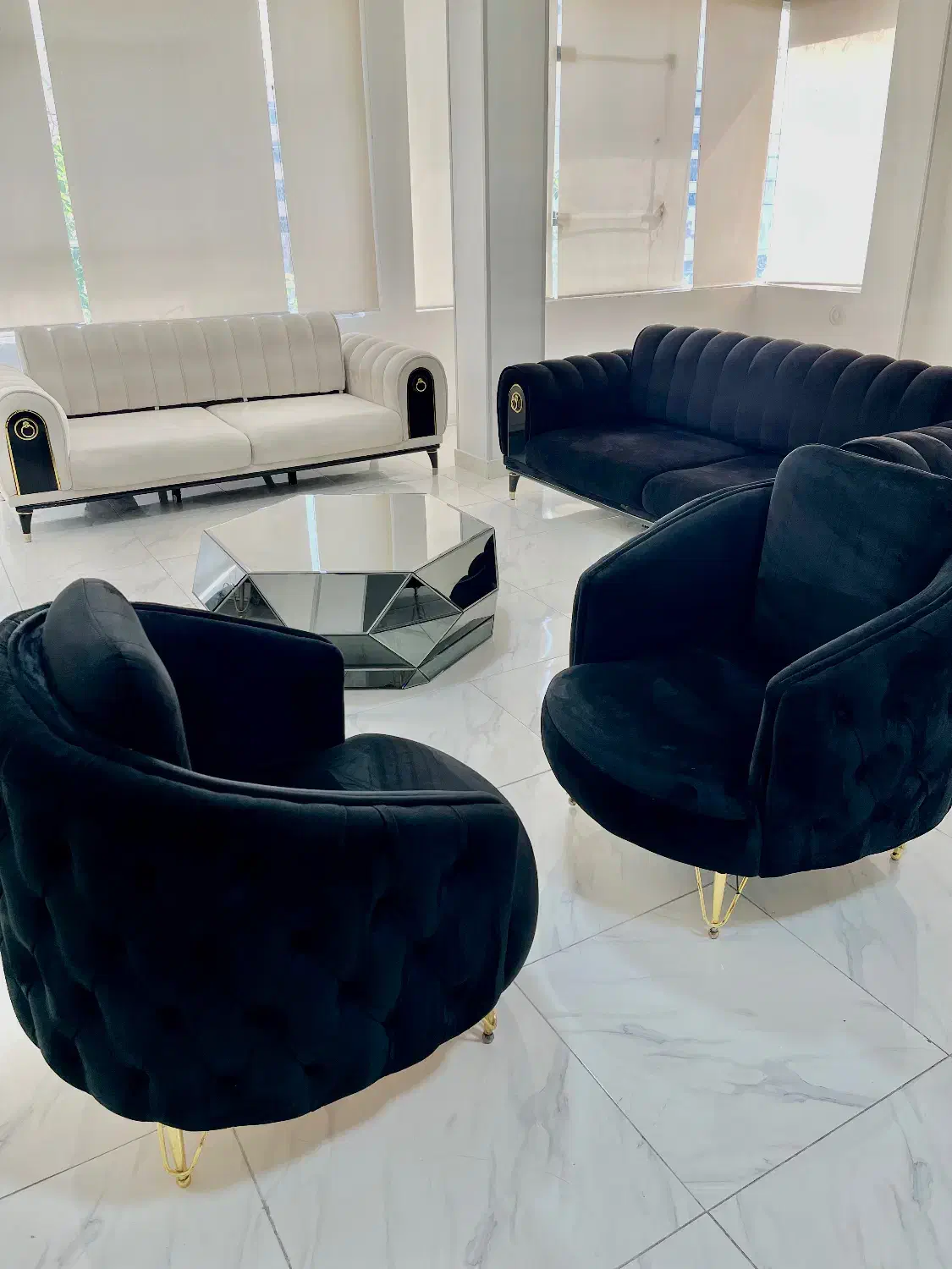 فروش مبلمان ۸ نفره در حد نو|مبلمان خانگی و میز عسلی|شیراز, سینما سعدی|دیوار