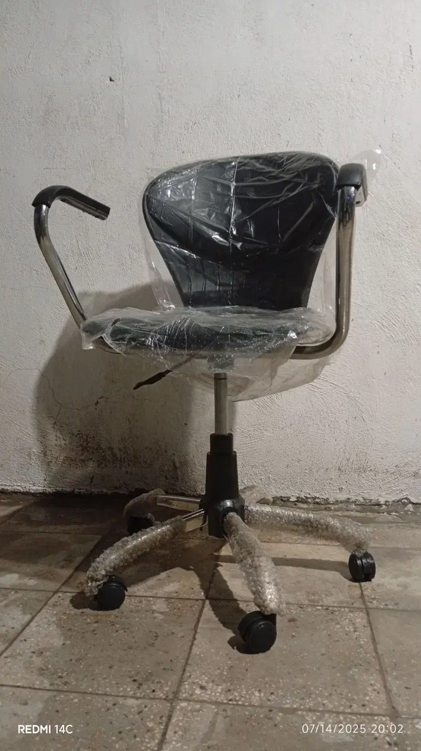 صندلی چرخدار|صندلی و نیمکت|رستم‌آباد, |دیوار