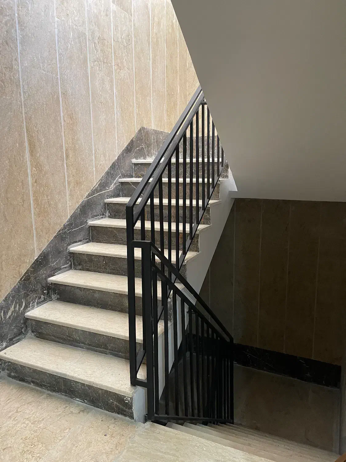 فروش ۵ واحد یکجا یا تکواحدی|فروش آپارتمان|تهران, جمهوری|دیوار