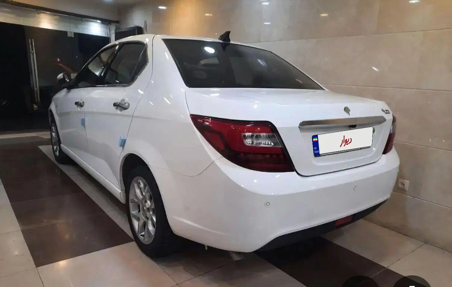 دنا پلاس اتوماتیک آپشنال توربو شارژسفید۴۰۳|خودرو سواری و وانت|مشهد, رده|دیوار