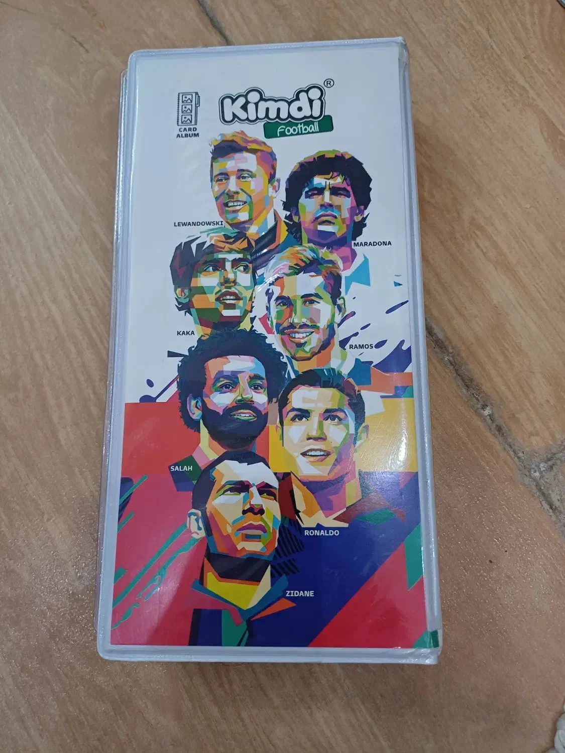 کلکسیون کیمدی|کلکسیون و سرگرمی|میانه, |دیوار