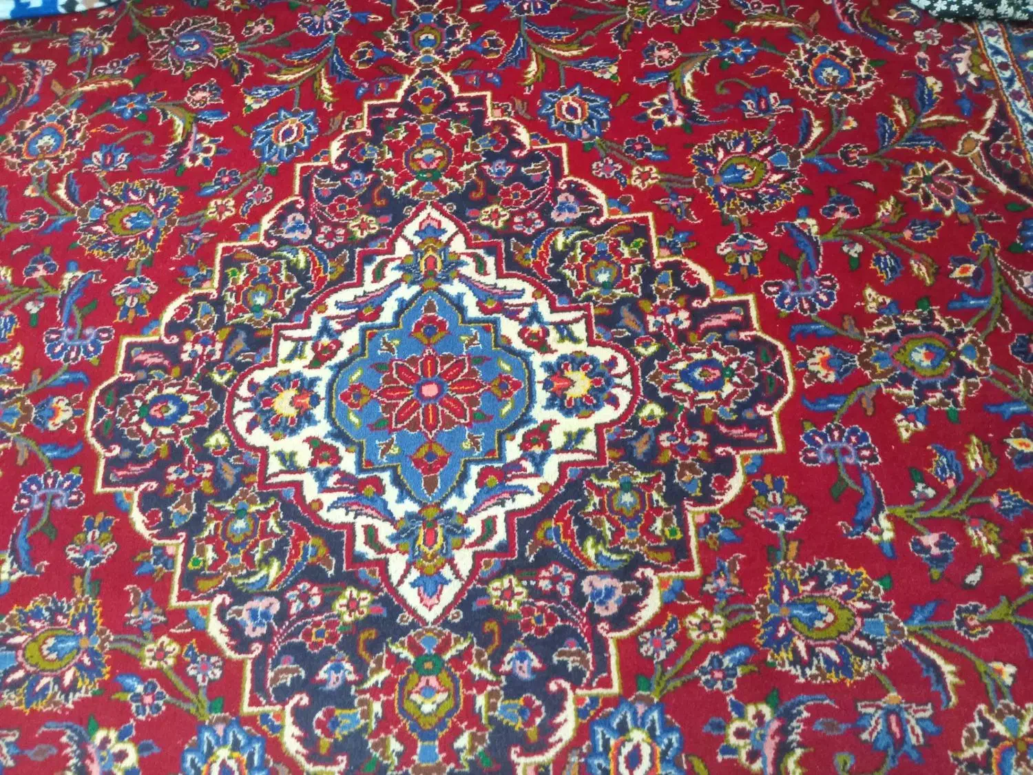 فرش دستبافت|فرش|اندیشه, اندیشه فاز ۱|دیوار