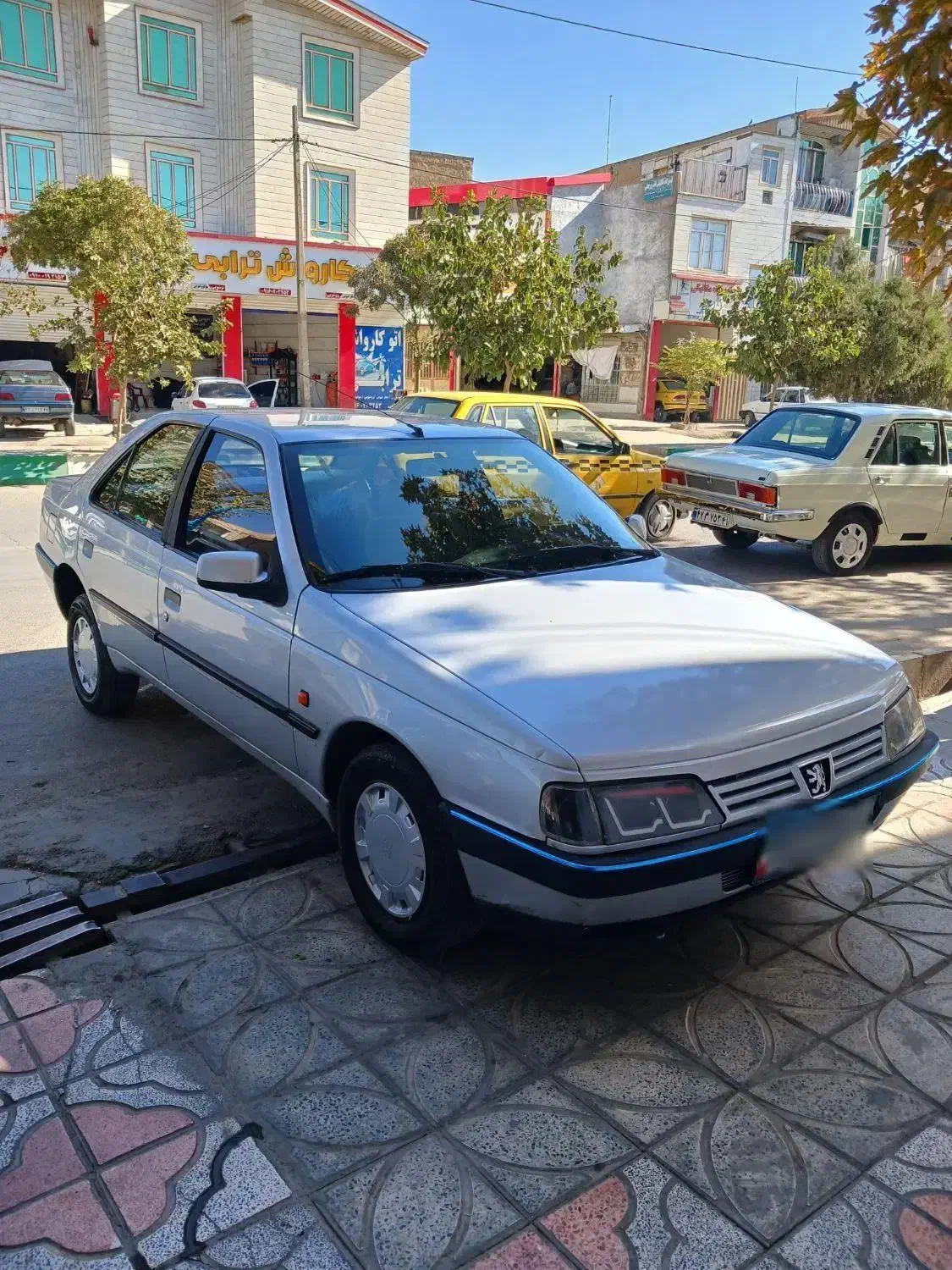 پژو405|خودرو سواری و وانت|بروجرد, |دیوار