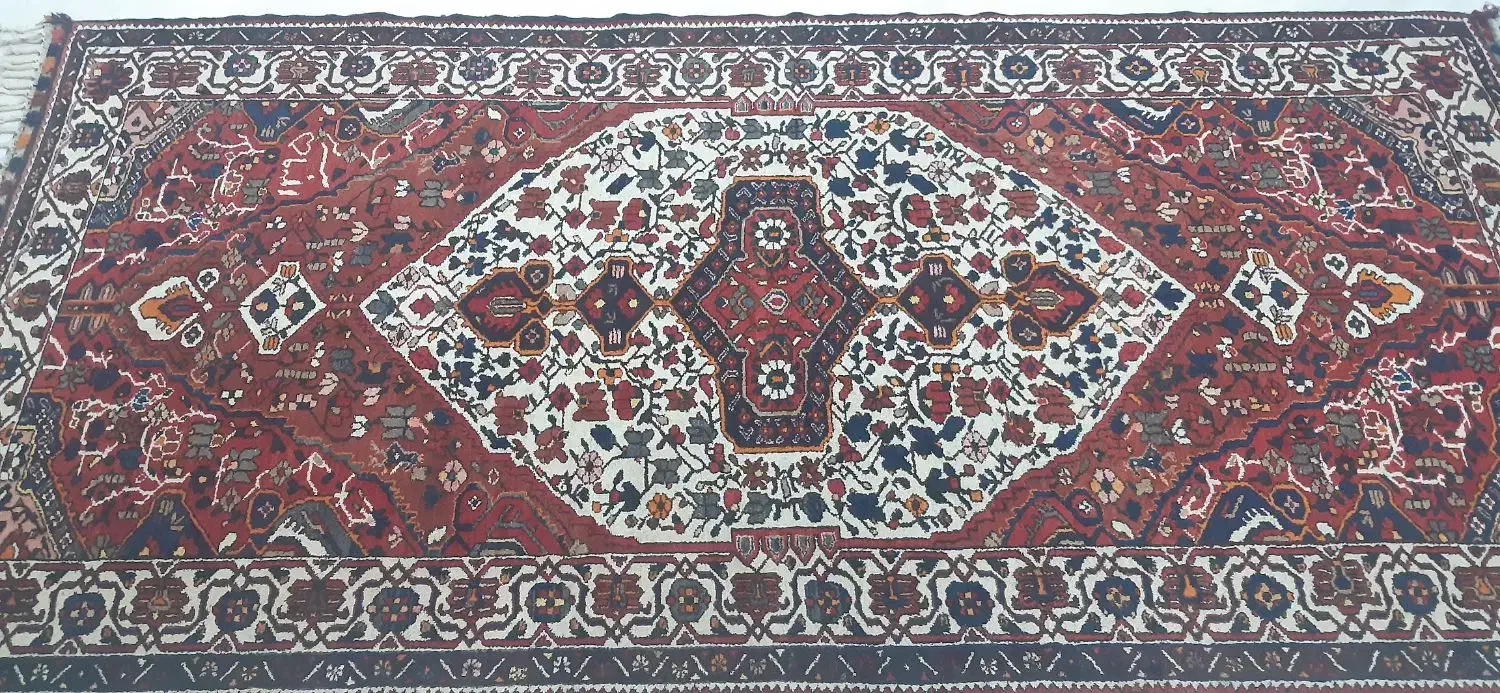 فروش دو تخته فرش دستباف و ۳تخته فرش ذرع ونیم|فرش|بروجن, |دیوار