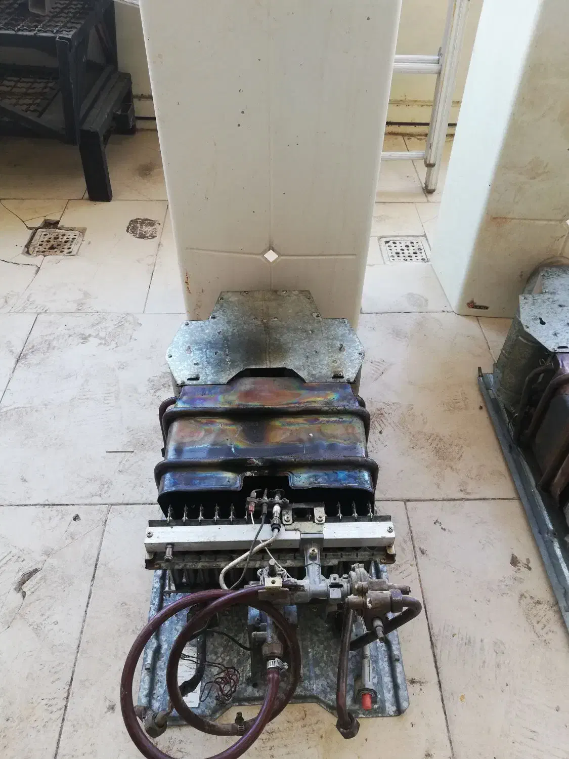 آبگرمکن دیواری|آبگرمکن، پکیج، شوفاژ|نیشابور, باغ نو|دیوار