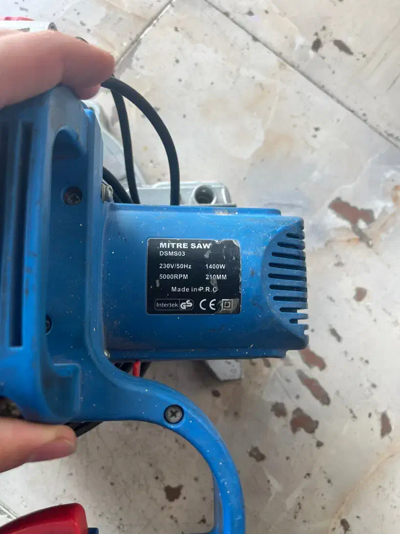 تعدادی ابزار نجاری|ابزارآلات|رباطکریم, نصیرشهر|دیوار