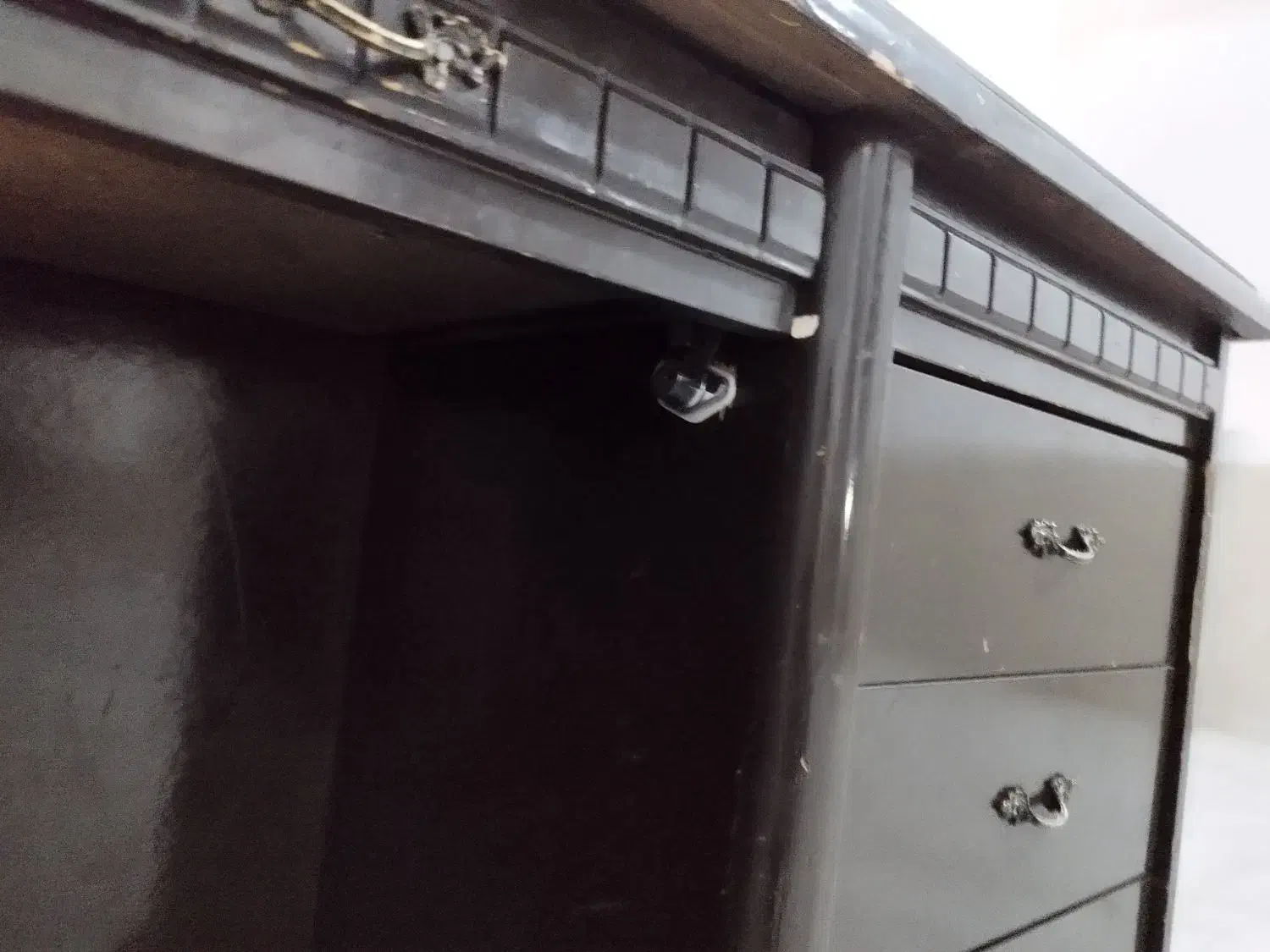 دلاور تمام چوب|جاکفشی، کمد، دراور|مشهد, شهید شهریاری|دیوار