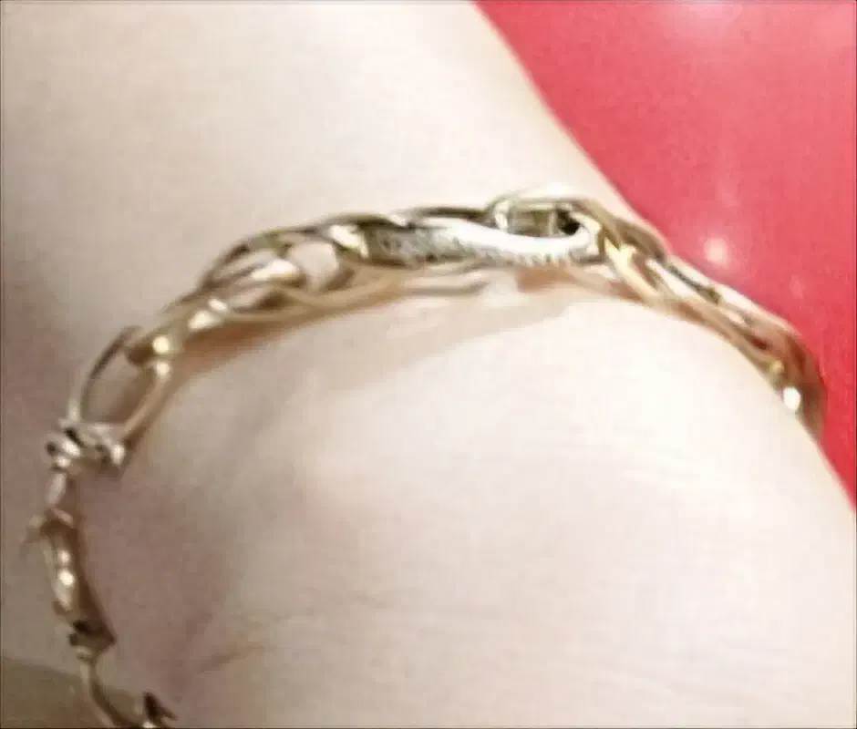 طلای گمشده|اشیا|قرچک, زیبا شهر|دیوار