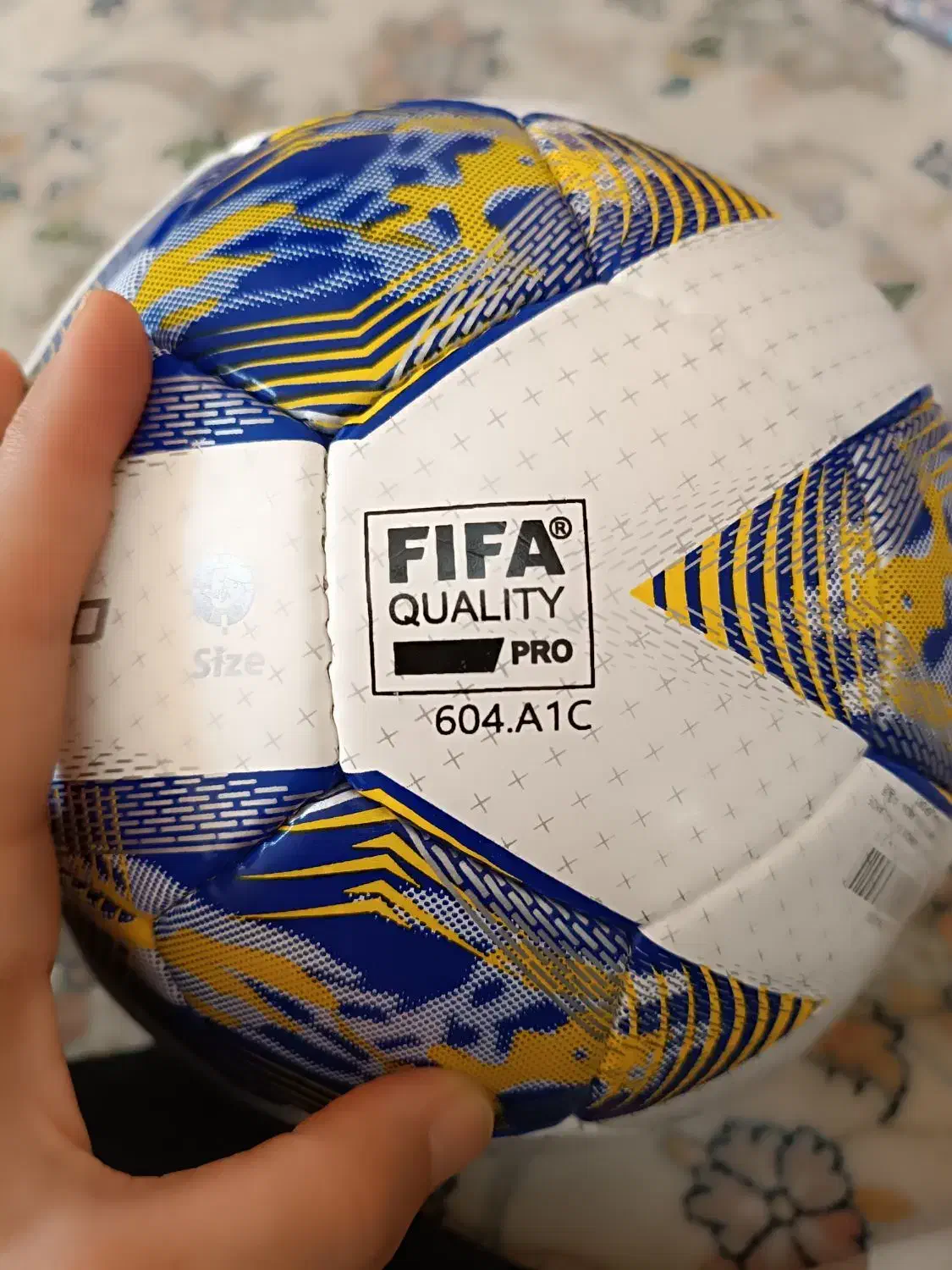 توپ والیبال و توپ سالنی مولتن|ورزش‌های توپی|خرم‌آباد, |دیوار