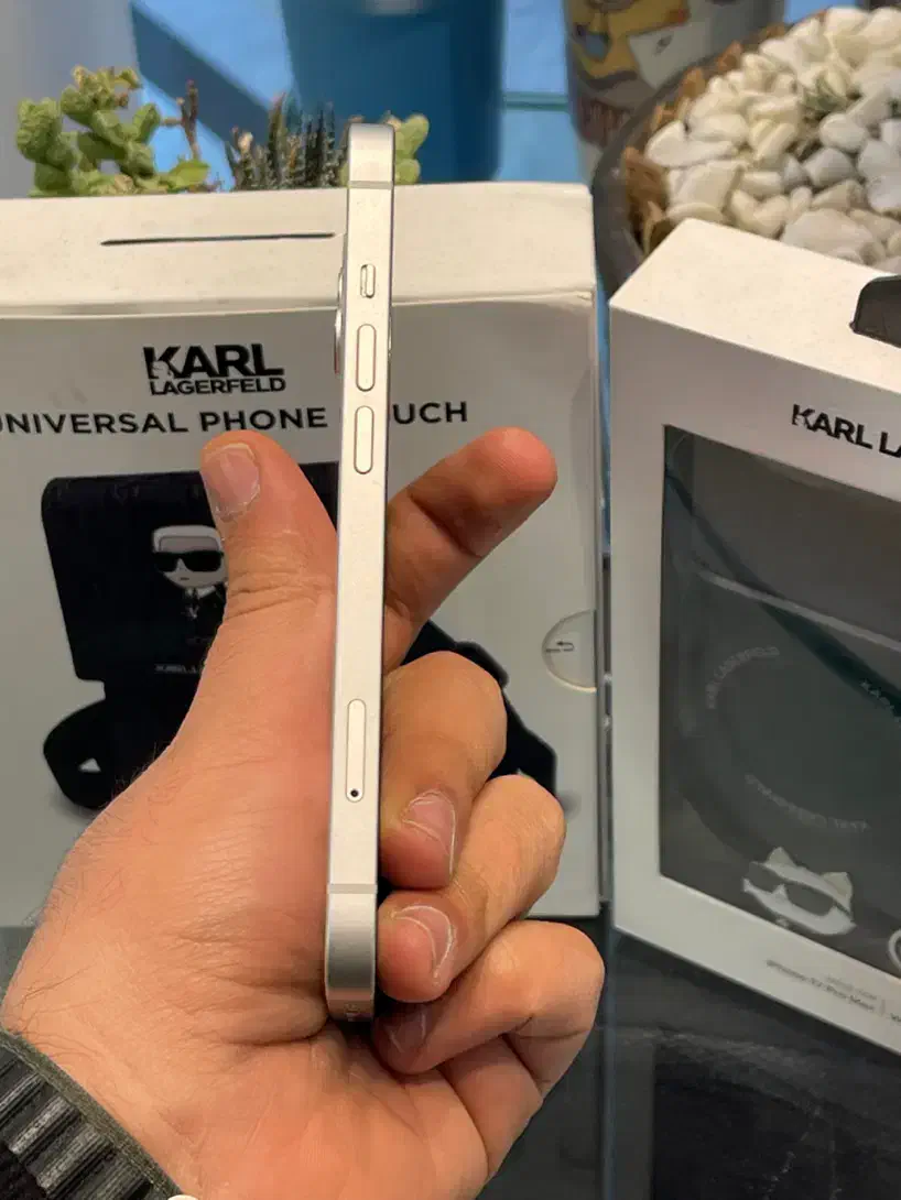 13 normal|موبایل|تهران, میرداماد|دیوار