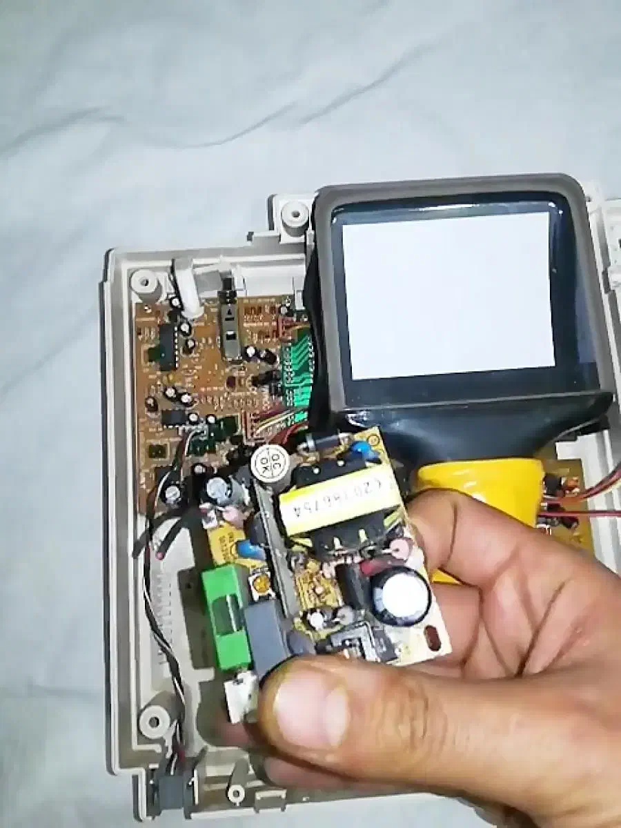 سیم کشی برق منزل دوربین مدار بسته،آیفون، تلفن منزل|خدمات پیشه و مهارت|ابهر, |دیوار