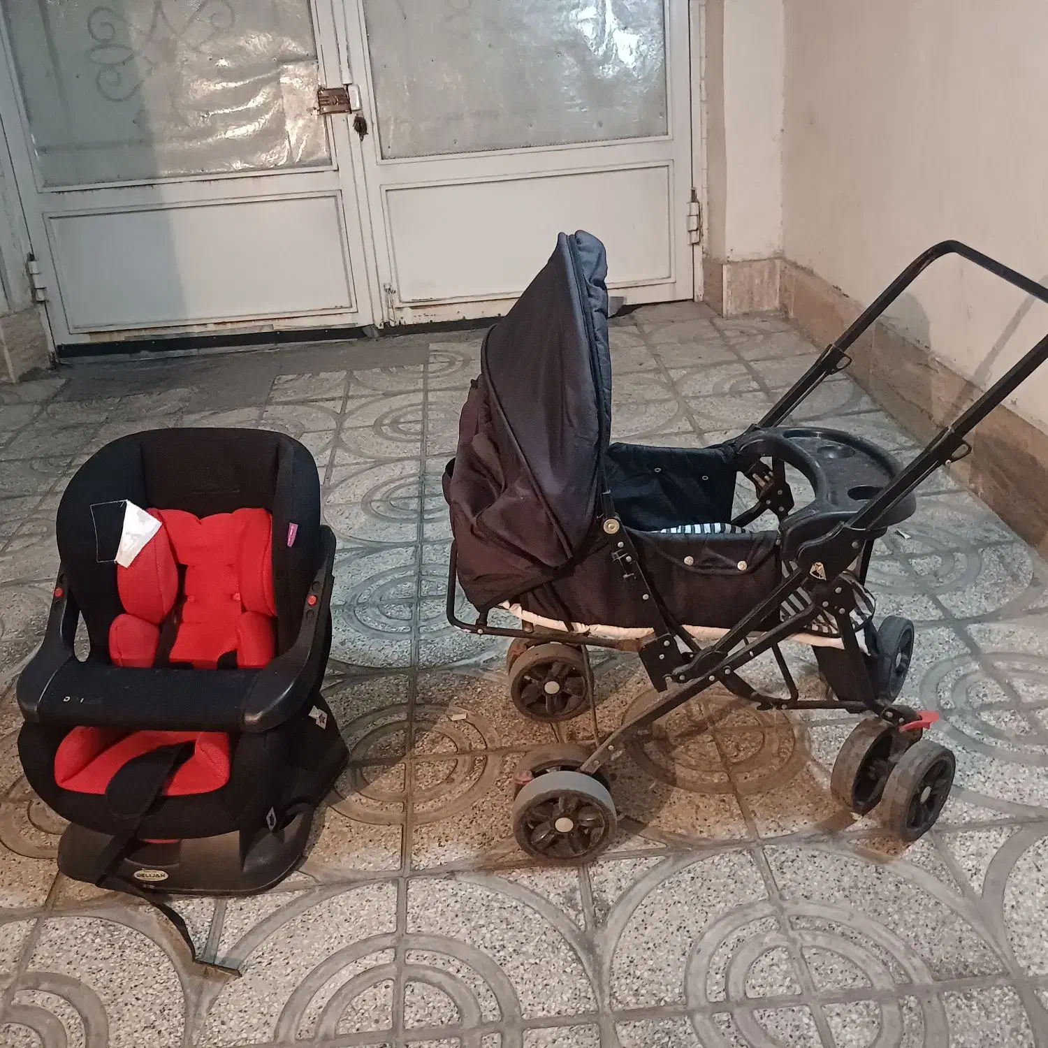 صندلی ماشین وکالسکه|کالسکه و لوازم جانبی|تهران, گلچین|دیوار