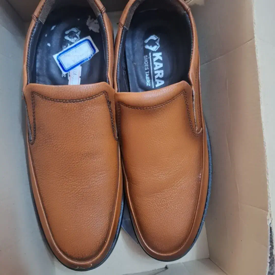 حراج کفش چرم اصل کمتر از نصف قیمت خرید|کیف، کفش، کمربند|قم, منبع آب|دیوار