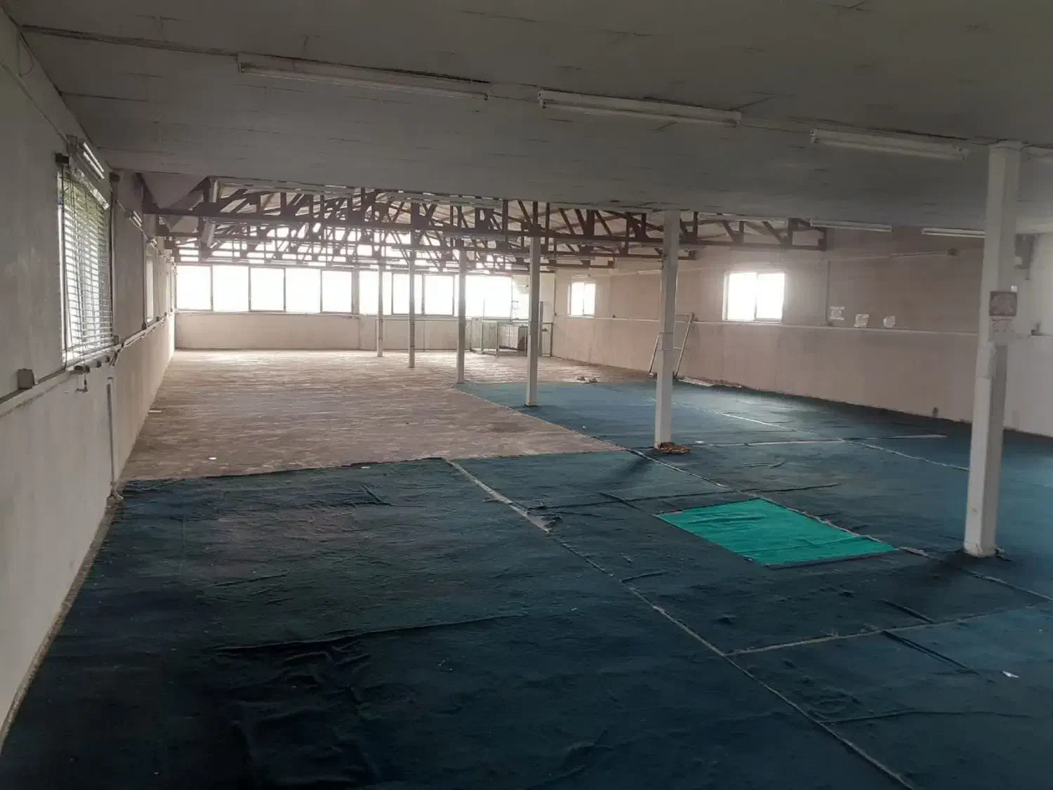 700متر سوله در دوطبقه با واحد اداری|فروش دفتر صنعتی، کشاورزی، تجاری|زرگرشهر, |دیوار