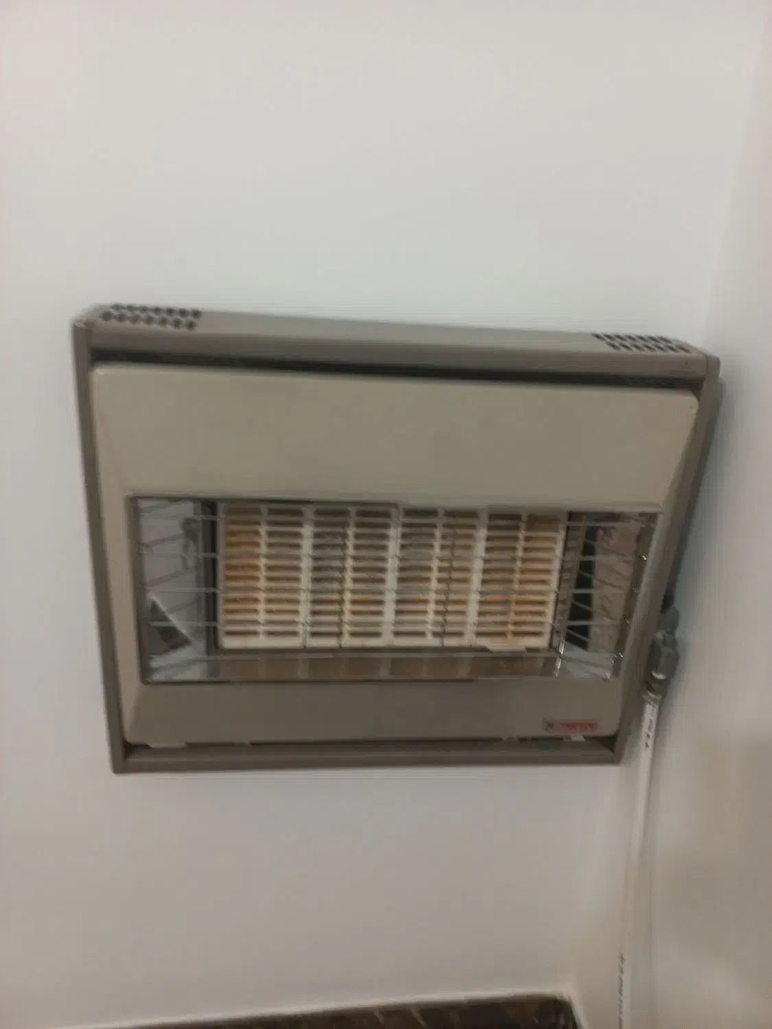 بخاری دیواری ابسال|بخاری، هیتر، شومینه|داراب, |دیوار