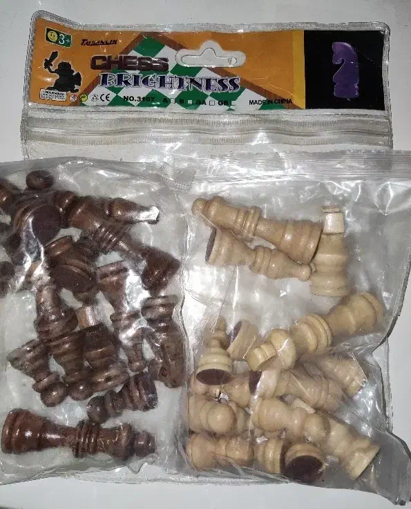 مهره شطرنج چوبی با روکش پلی استر|کلکسیون و سرگرمی|تهران, آشتیانی|دیوار