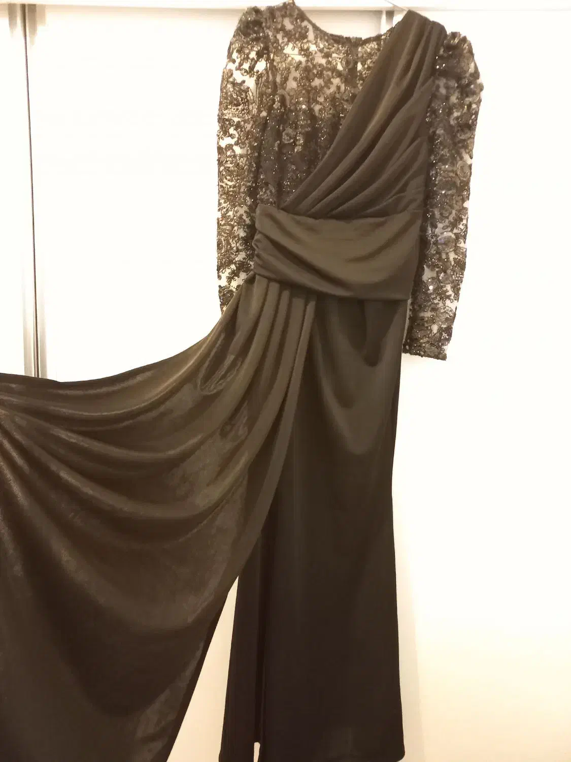 لباس|لباس|آذرشهر, |دیوار