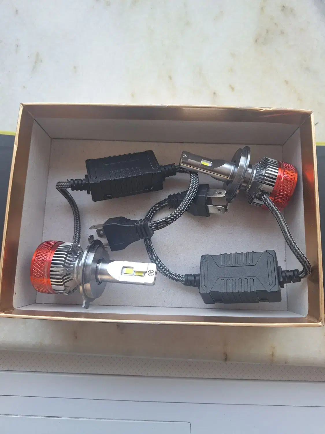 هد لا|لامپ و چراغ|اصفهان, عاشق‌آباد|دیوار