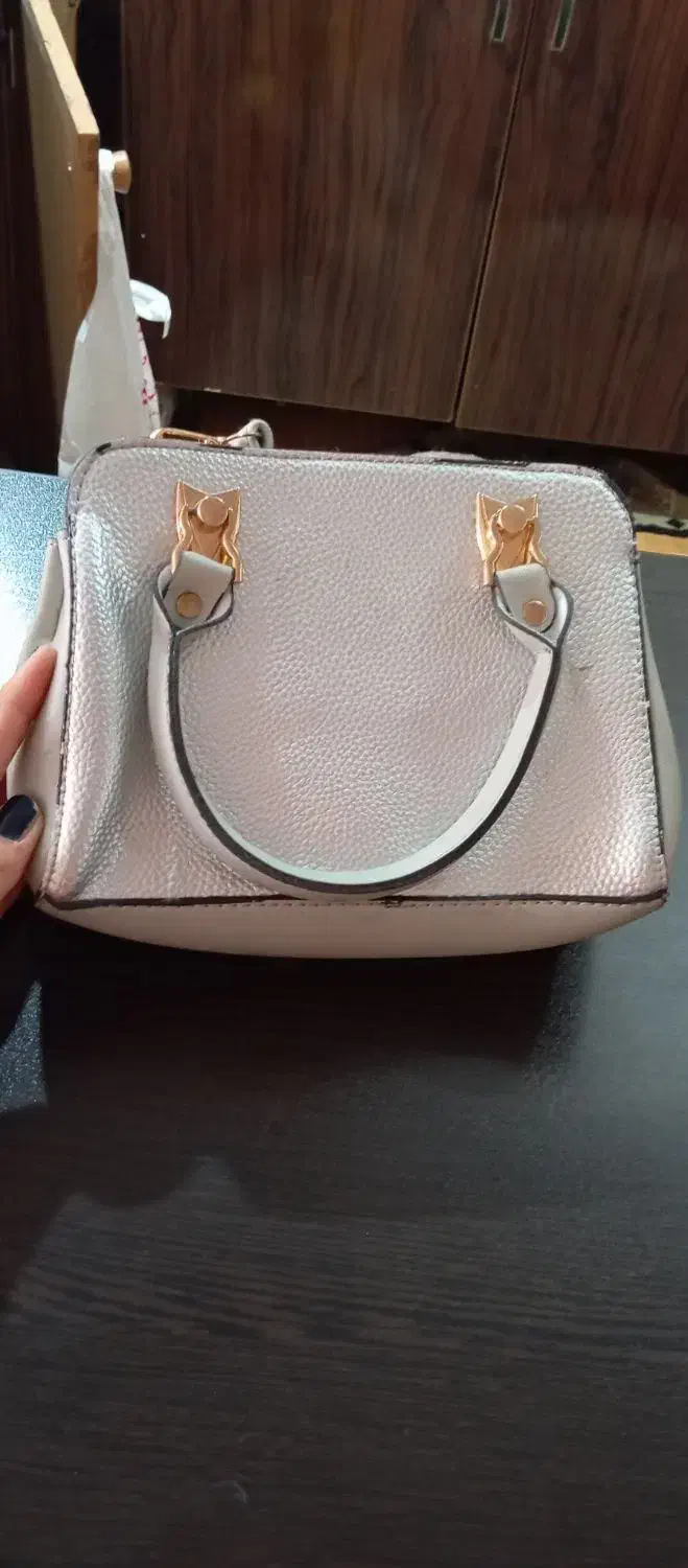 انواع کیف|کیف، کفش، کمربند|اردبیل, |دیوار