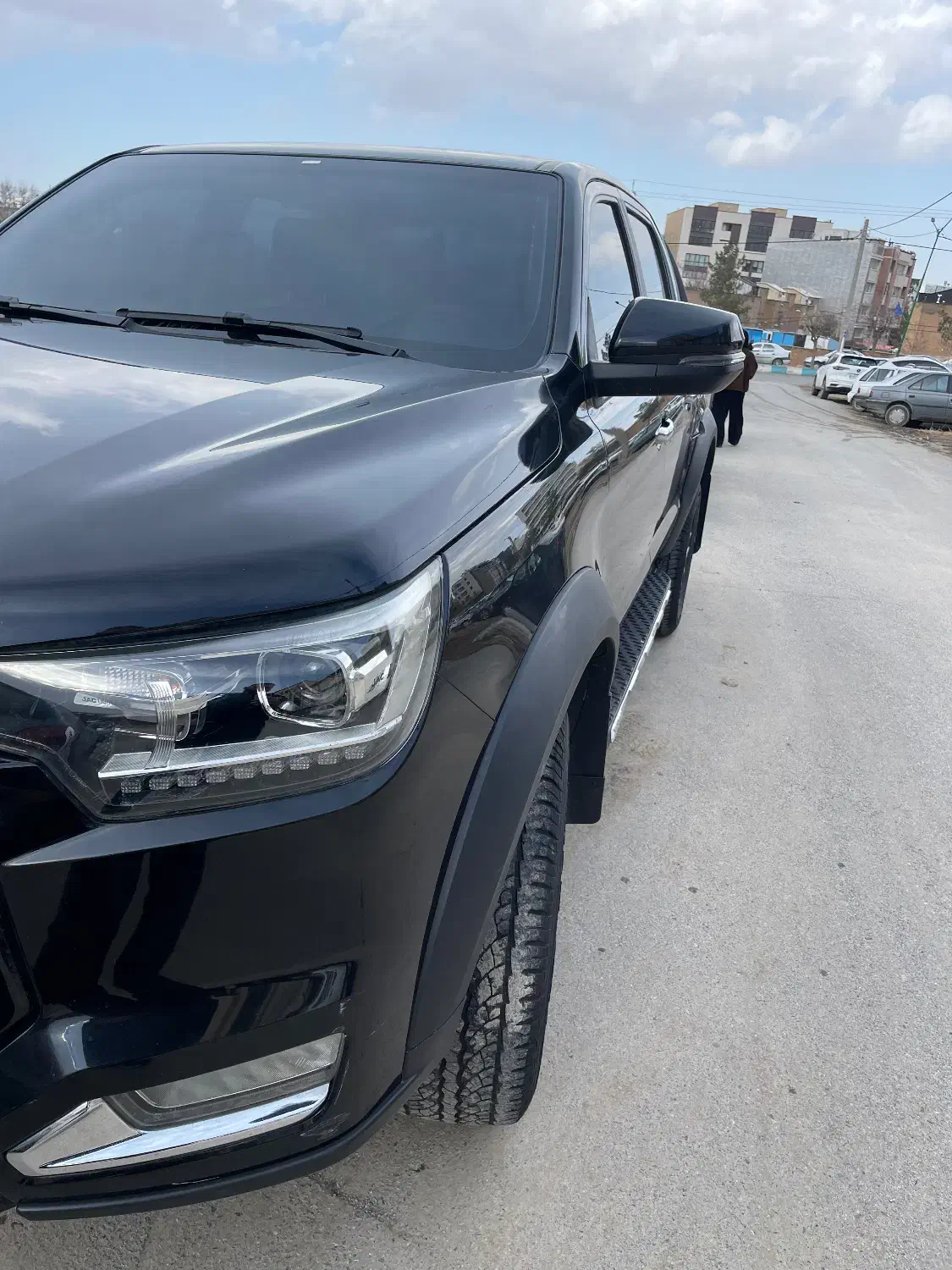 T8 مشکی|خودرو سواری و وانت|همدان, |دیوار