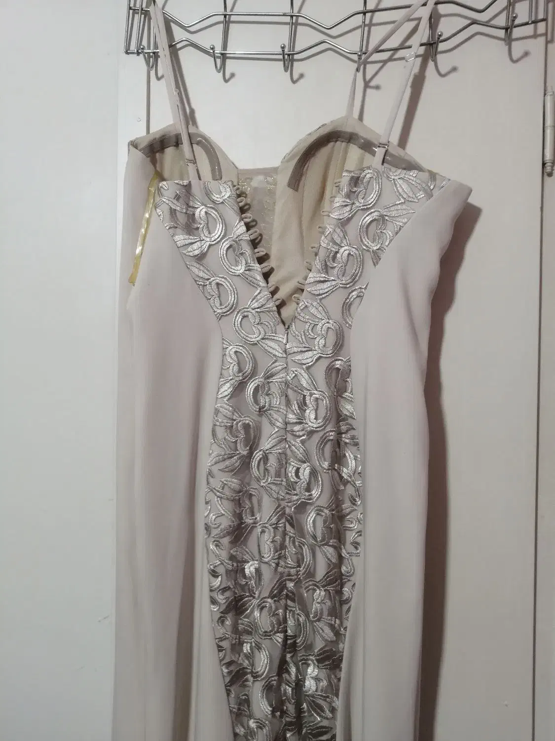 لباس مجلسی|لباس|گرگان, |دیوار