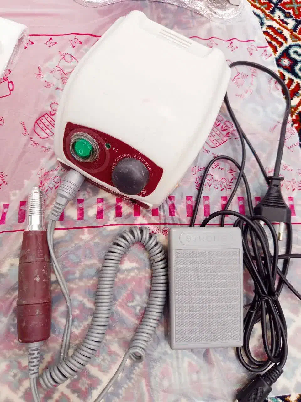 فروش وسایل ناخن|آرایشگاه و سالن‌های زیبایی|بانش, |دیوار