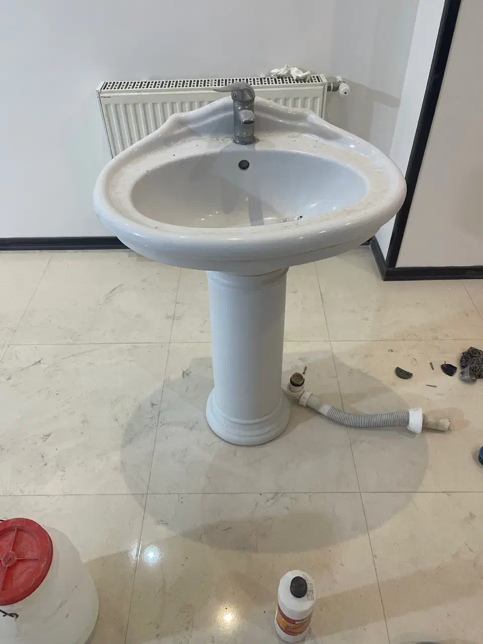 روشویی بهمراه شیر و آینه|لوازم سرویس بهداشتی|شهریار, شهریار|دیوار