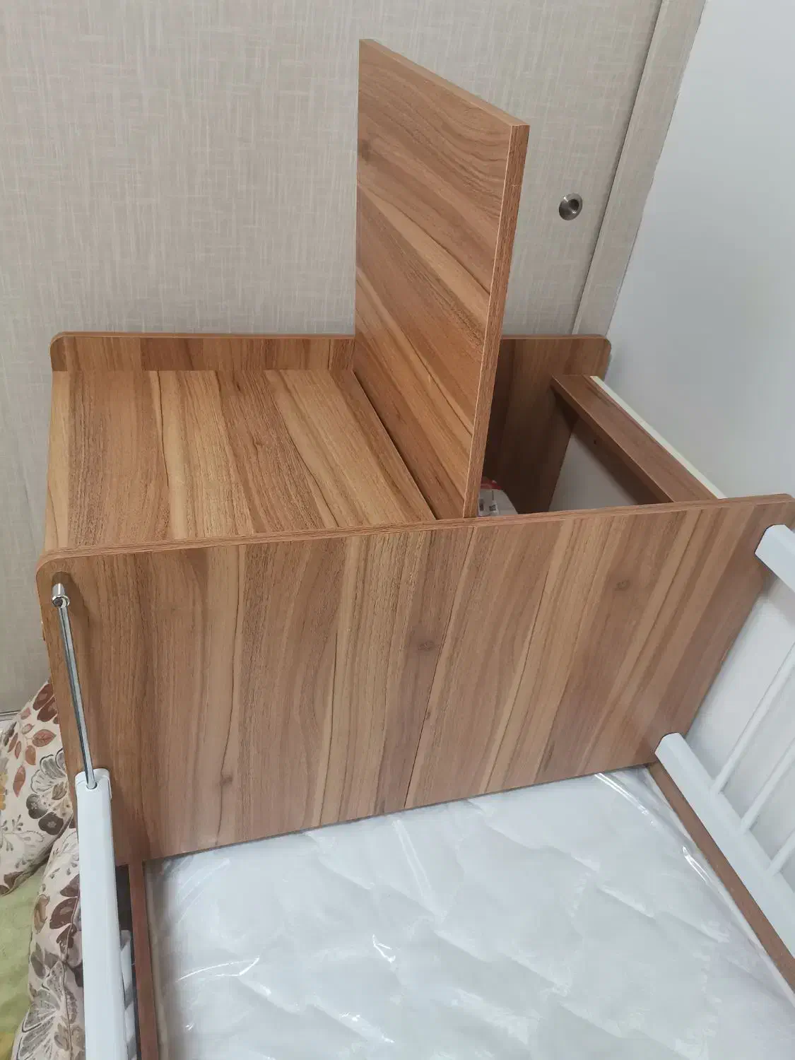 تخت کودک|تخت و سرویس خواب|شهر ری, علایین|دیوار