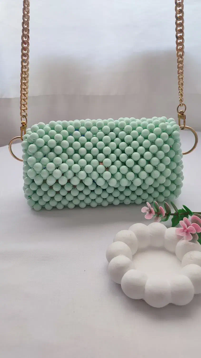 کیف و تل مو|کیف، کفش، کمربند|رشت, دیلمان|دیوار