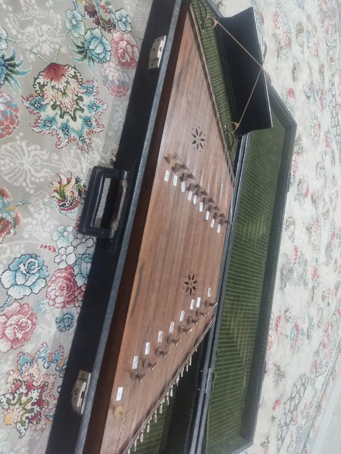 سنتور|سازهای سنتی|کرمانشاه, |دیوار