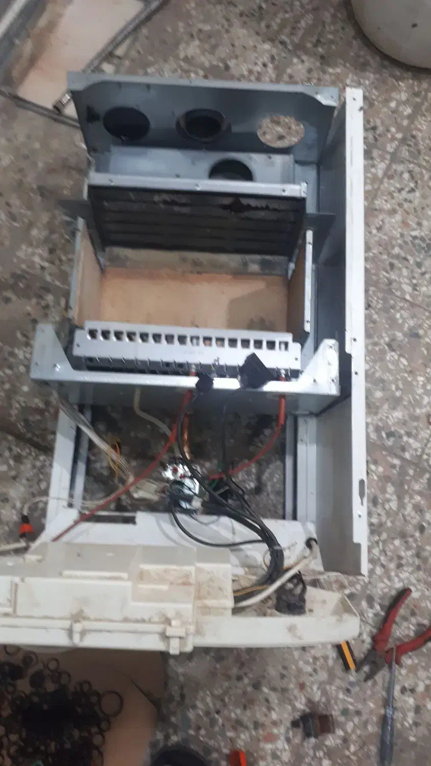 نصاب،سرویس‌کار و تعمیرکار انواع کولر گازی و پکیج|خدمات پیشه و مهارت|اصفهان, سپاهان‌شهر|دیوار