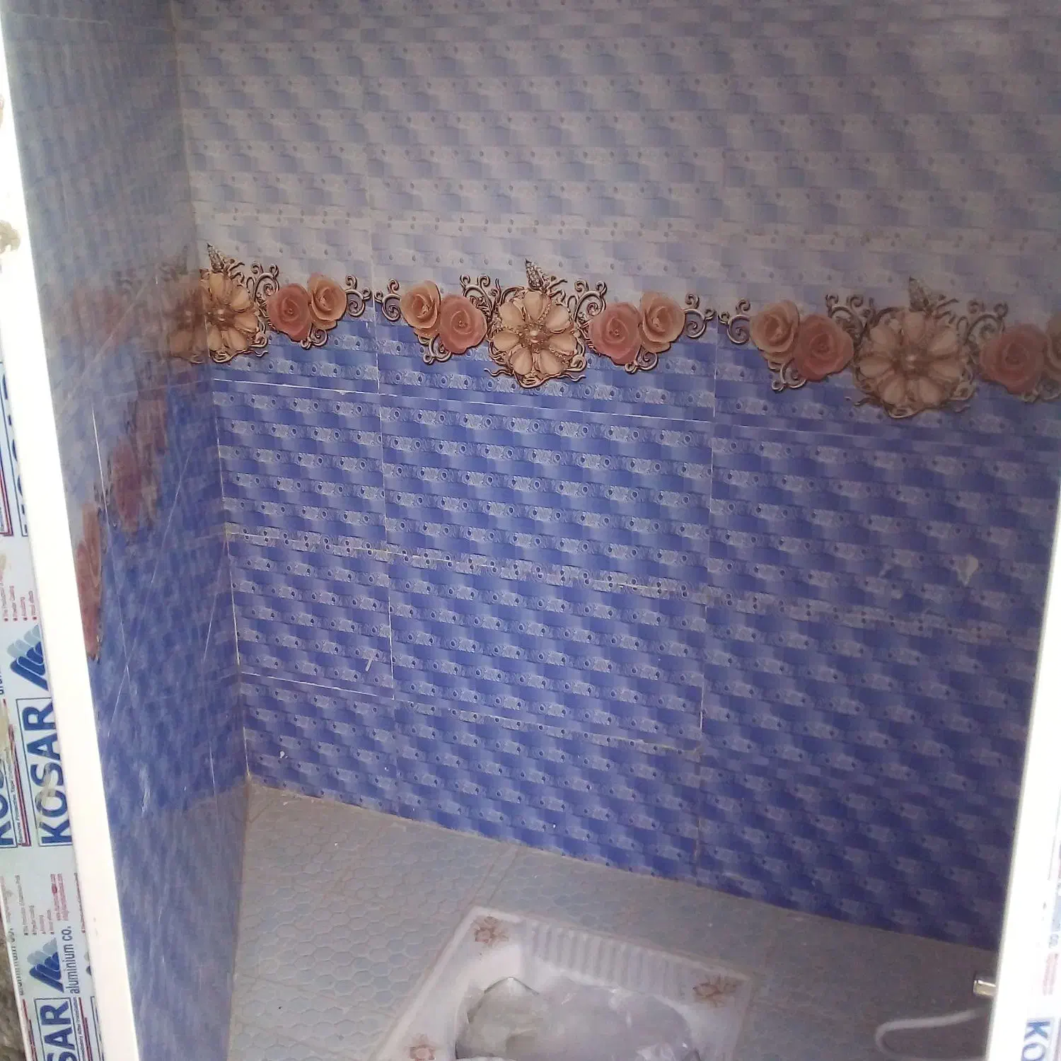 کاشی کاری نمای کاری لکه گیری|خدمات پیشه و مهارت|زاهدان, |دیوار